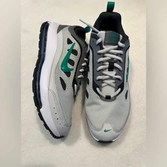 Nike Air Max AP - Picture 4 of 4